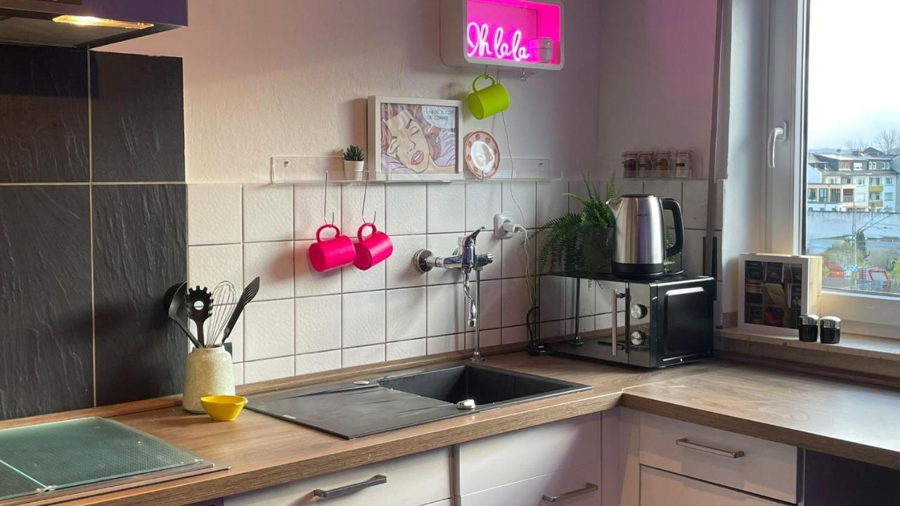 Pop Art Loft Ueber Den Daechern Von Koblenz Coblença Exterior foto